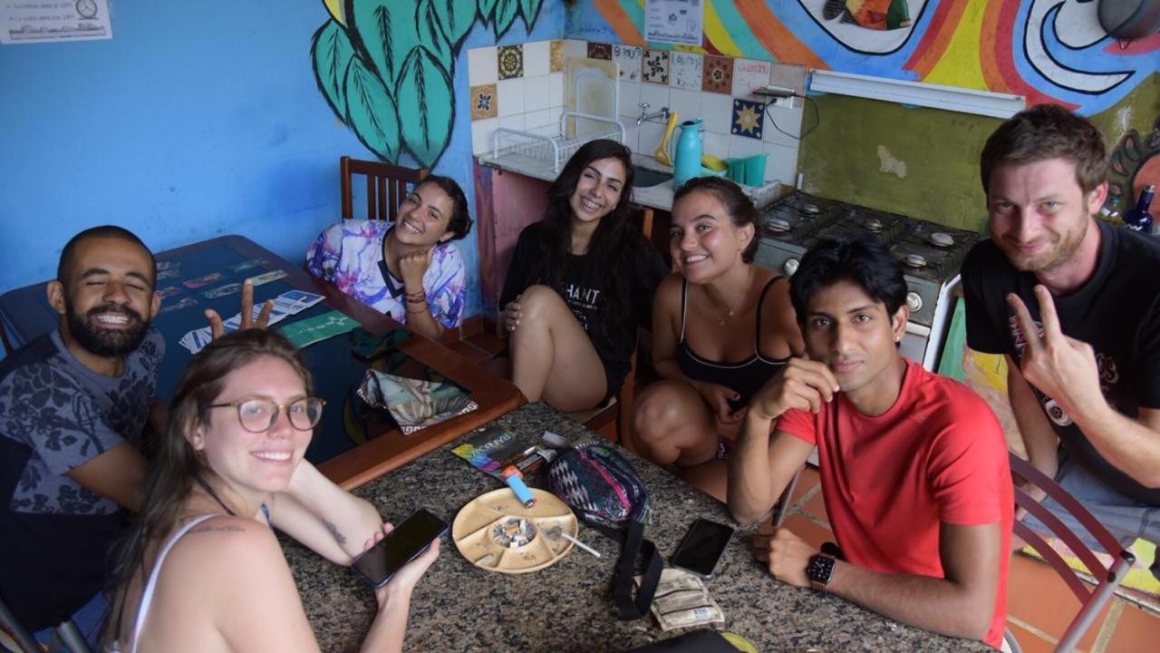 Hostel Tropico De Capricornio - Itagua 우바투바 외부 사진